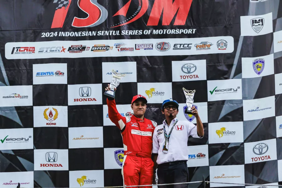 Tiga Pembalap Tim Honda Racing Indonesia Dominasi Podium Teratas Seri 4 ISSOM 2024